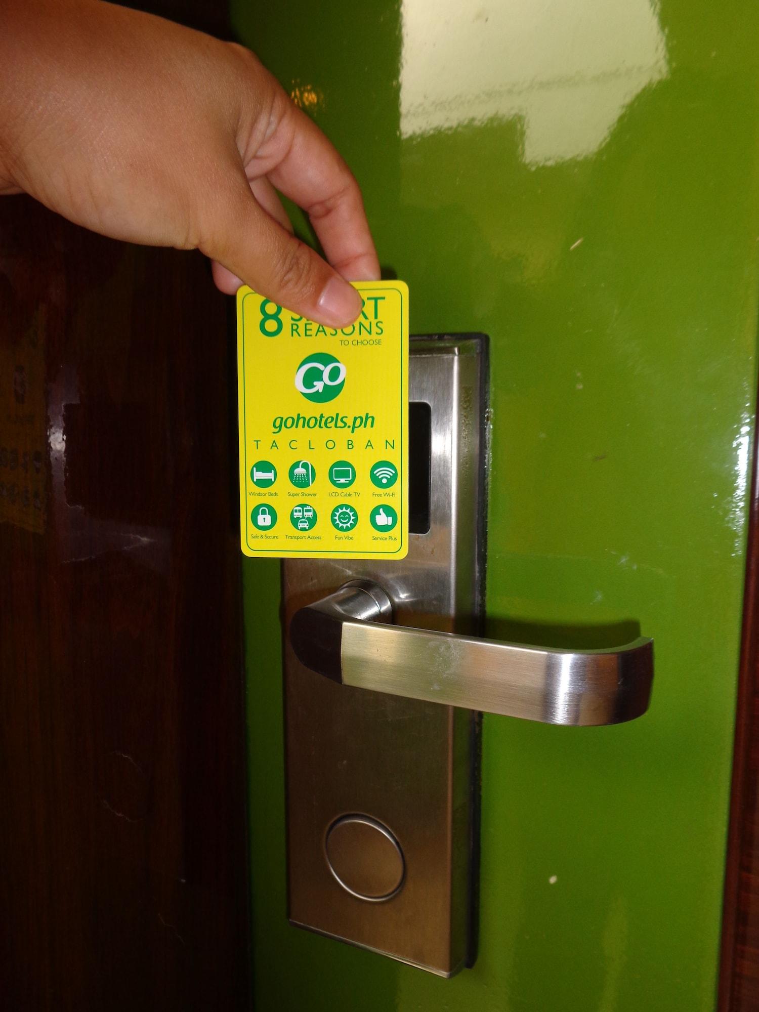 Go Hotels טקלובן מראה חיצוני תמונה