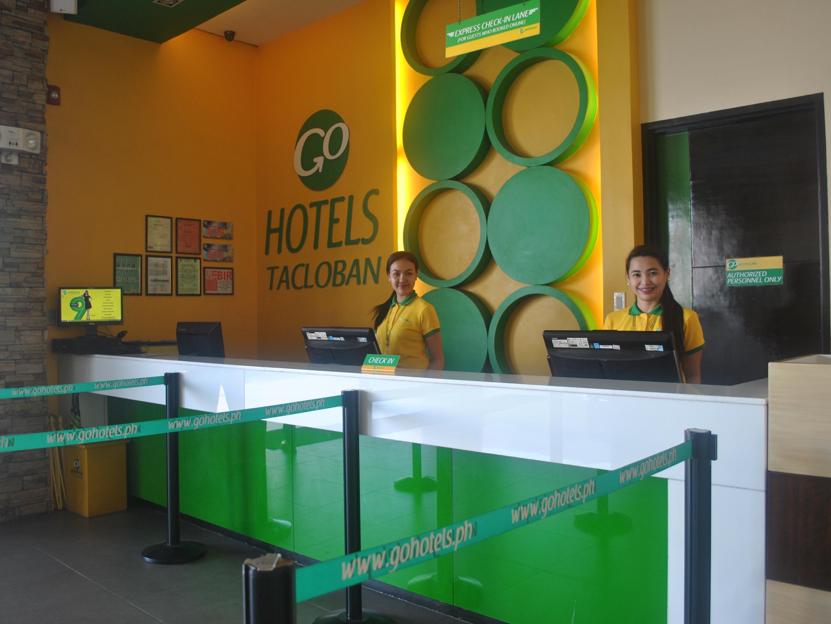 Go Hotels טקלובן מראה חיצוני תמונה