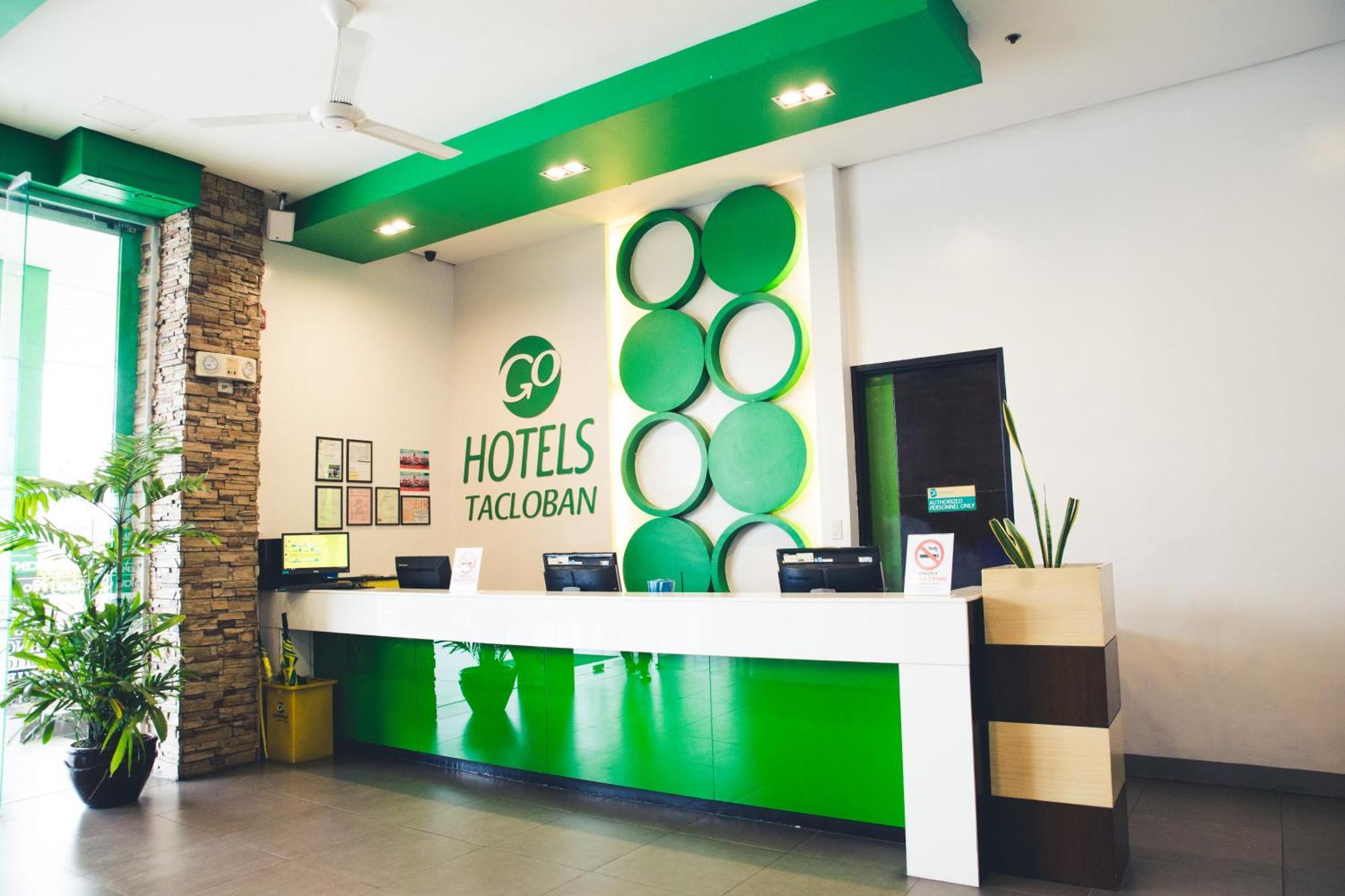 Go Hotels טקלובן מראה חיצוני תמונה