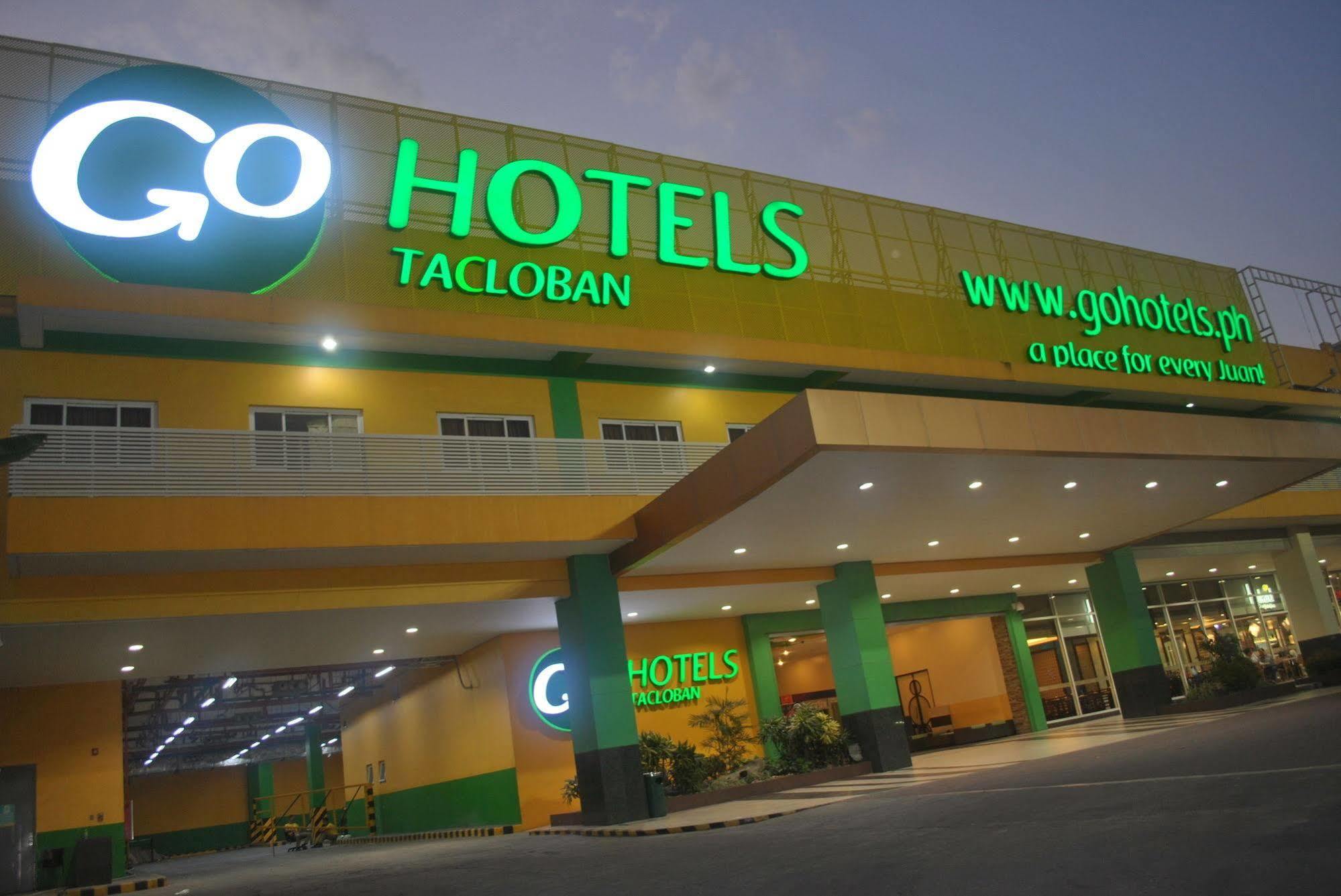 Go Hotels טקלובן מראה חיצוני תמונה